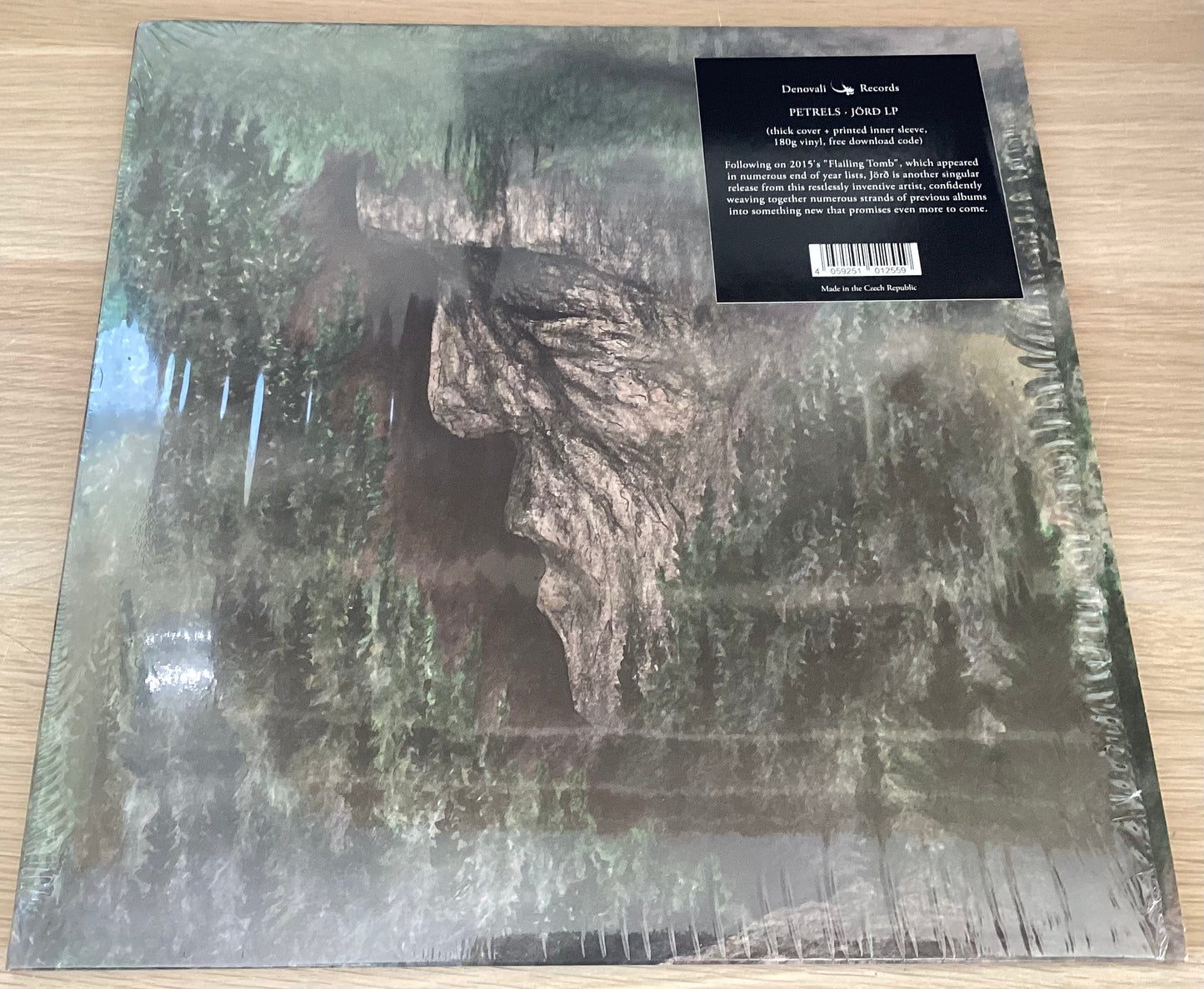Petrels – Jörð, Germany 2016 Denovali Records – DEN 266, Ltd. Ed. Coke Bottle Green/Blue Mix